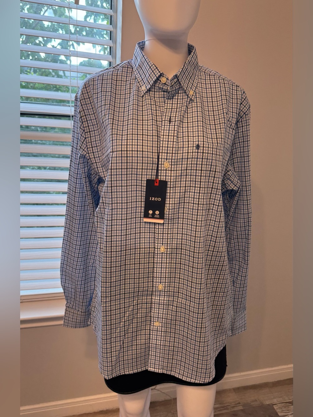 Izod Men’s Long Sleeve Button Down Cotton Blend Blue Plaid Shirt Size M NWT